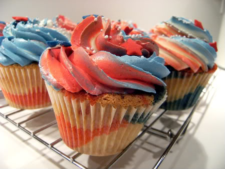 Fourth of July – Independence Day Swirl CupCakes