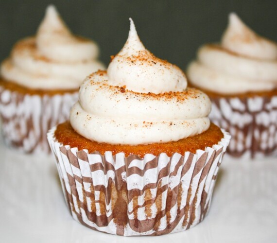 Eggnog, Cinnamon and Bourbon Cupcakes – [RECIPE]
