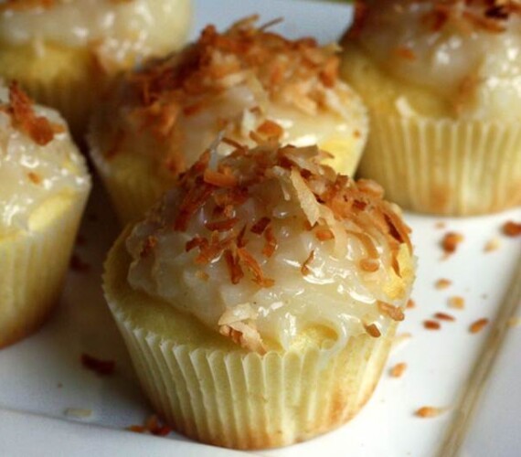 Vanilla Cake Coconut Cupcakes [Recipe]