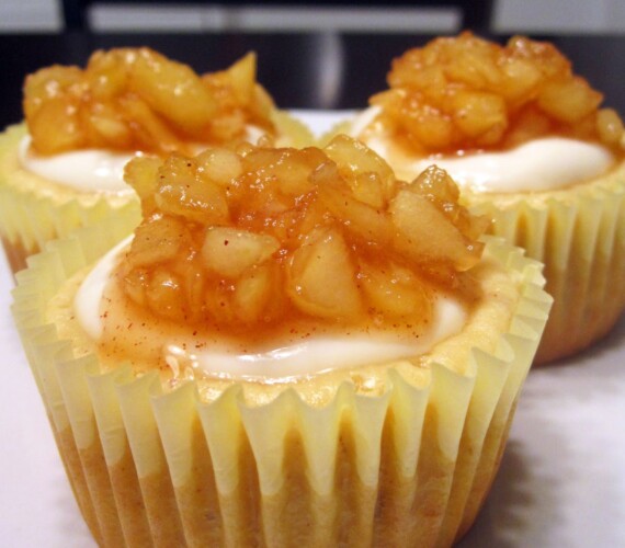 Apple Cheesecake Cupcakes